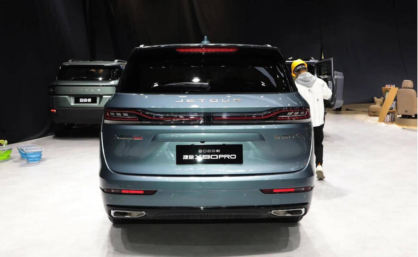 三种座椅布局 新款豪越l即将上市 2026款捷途x90 pro亮相 谁更香?