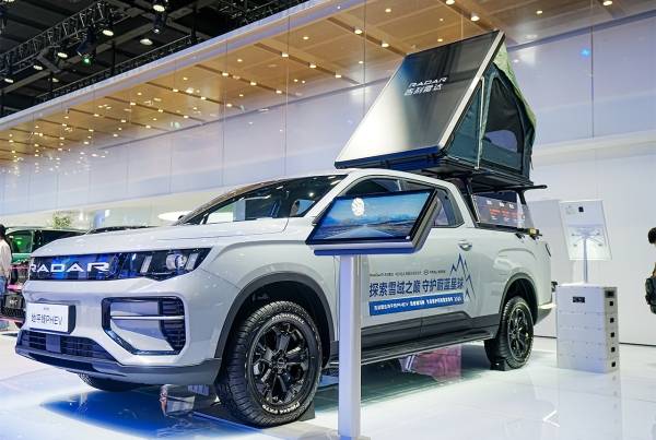 吉利新能源皮卡携生态产品亮相2025广州车展