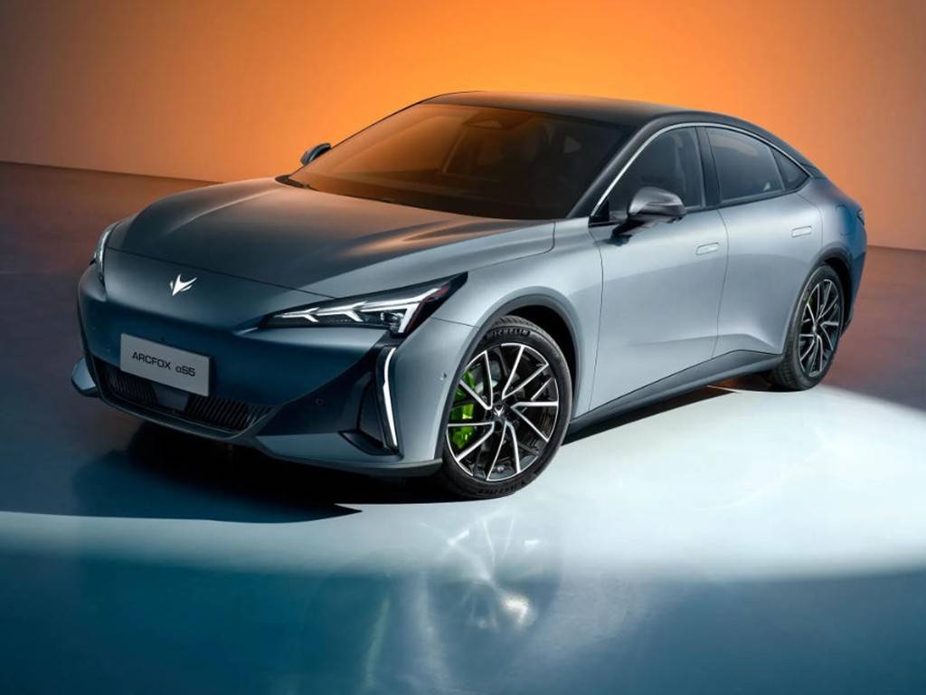 极狐阿尔法s5官降!限时10.39万起,最高续航708km,能买了?