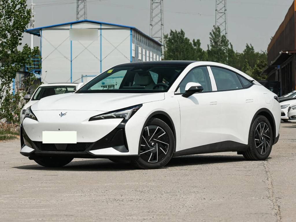 极狐阿尔法s5官降!限时10.39万起,最高续航708km,能买了?