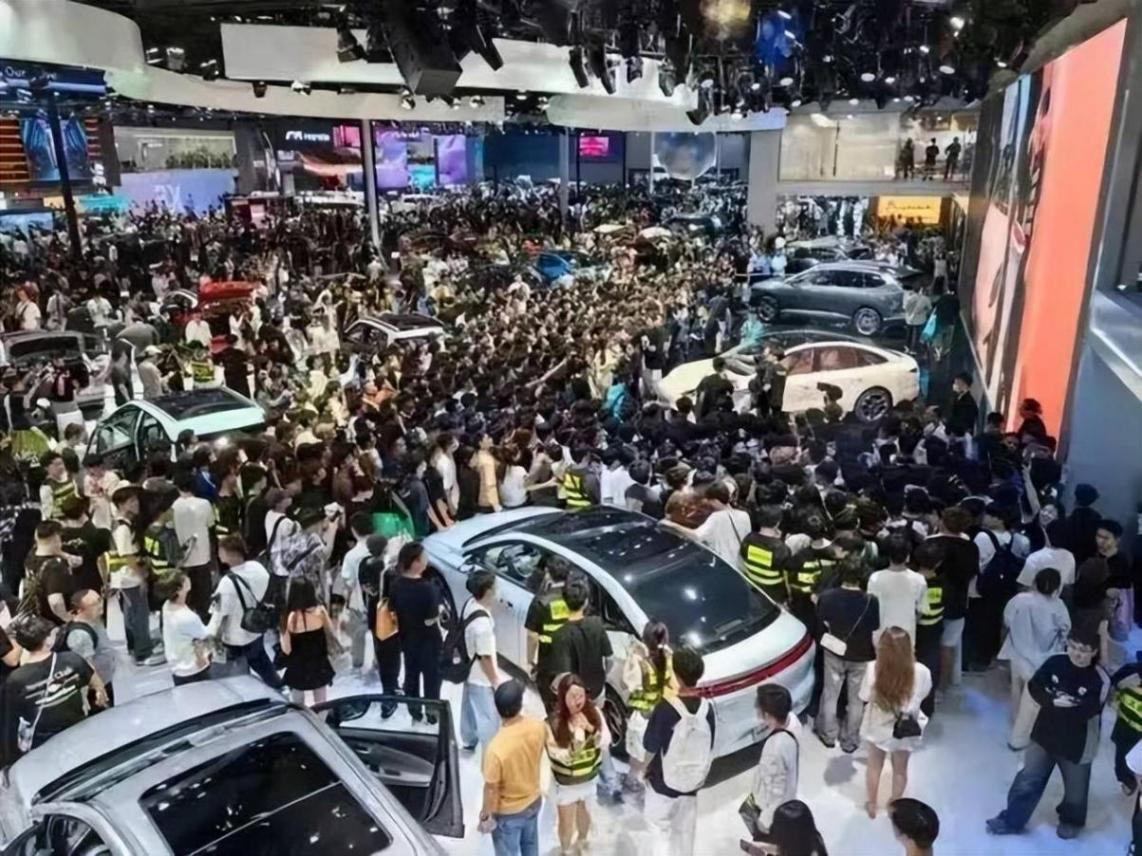 谁是广州车展爆款王?昊铂精准卡位,银河颠覆平权,丰田刚柔并济