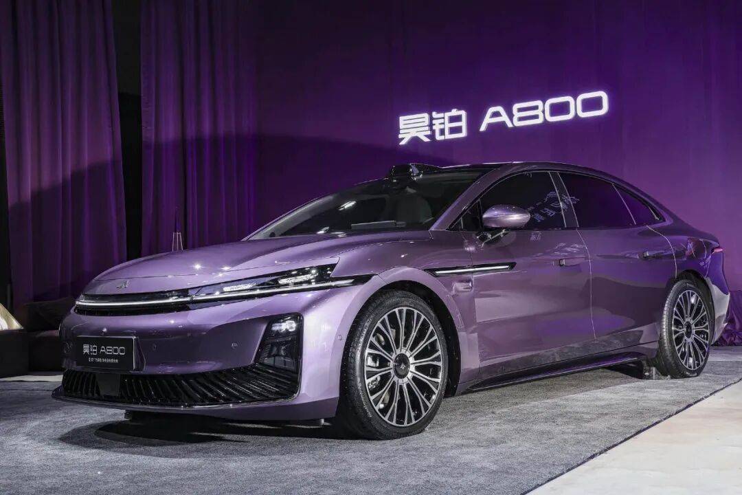 这些新车值得你等,2025广州车展后热门轿车盘点