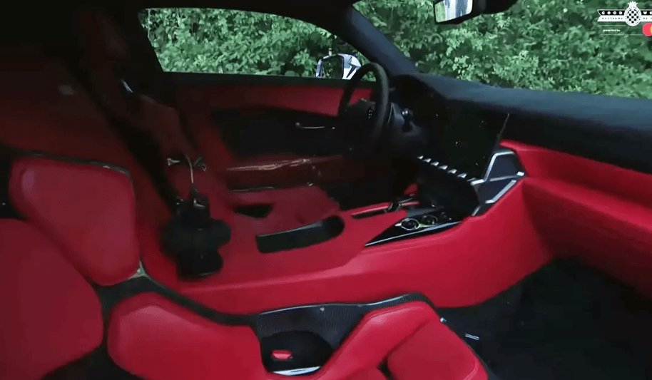 丰田正式发布gr gt跑车预告图,新车与传奇车型2000gt、雷克萨斯lfa同框亮相